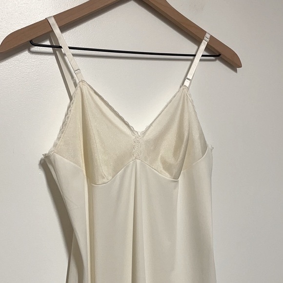 Vanity Fair Other - VINTAGE | VANITY FAIR | Silk Chemise
